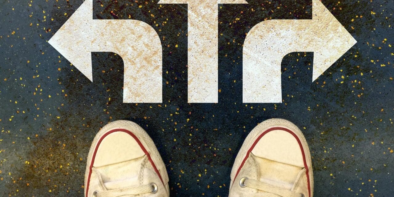 6 Characteristics Of Good Decision Makers That Can Inspire You